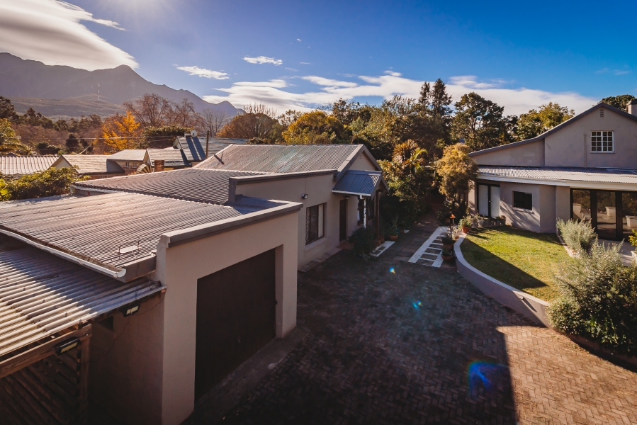 6 Bedroom Property for Sale in Heatherlands Western Cape